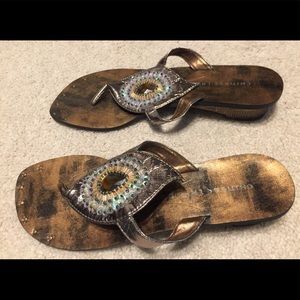 Women’s peacock thong sandals by Chinese Laundry